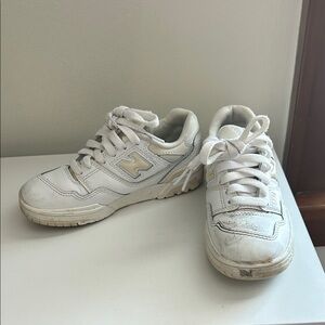 New Balance Kids' White and beige 550